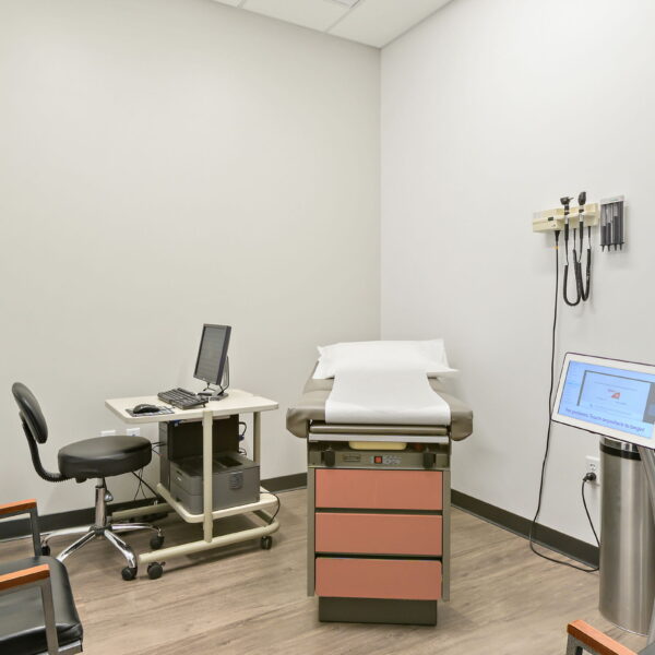 660SouthGreenValleyParkwaysuite100Henderson 10 mls Copy 600x600