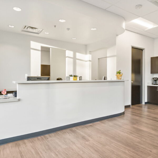 660SouthGreenValleyParkwaysuite100Henderson 4 mls Copy 600x600
